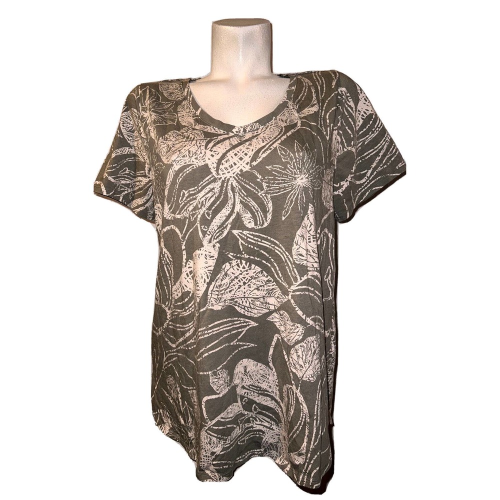 Soft Surroundings Olive Green and Cream Short Sleeve Floral Tee